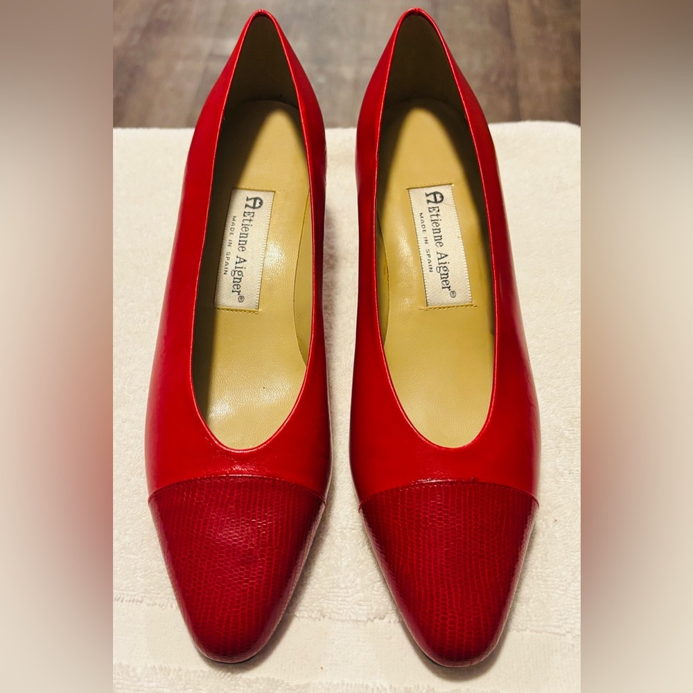 Brand New High Quality Heels By ETIENNE AIGNER Size 8.5N Heel 1.5 Inches- box 1A
